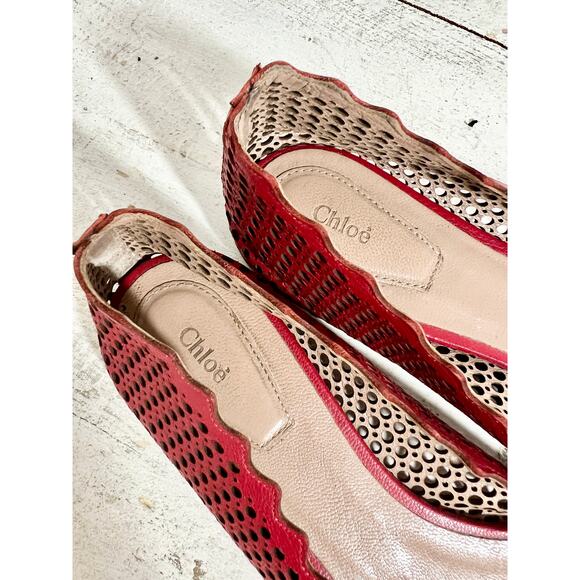 Chloe Lauren Perforated Leather Slip On Ballet Flats Red Womens Size 38.5 / 8 .5 - Picture 4 of 10